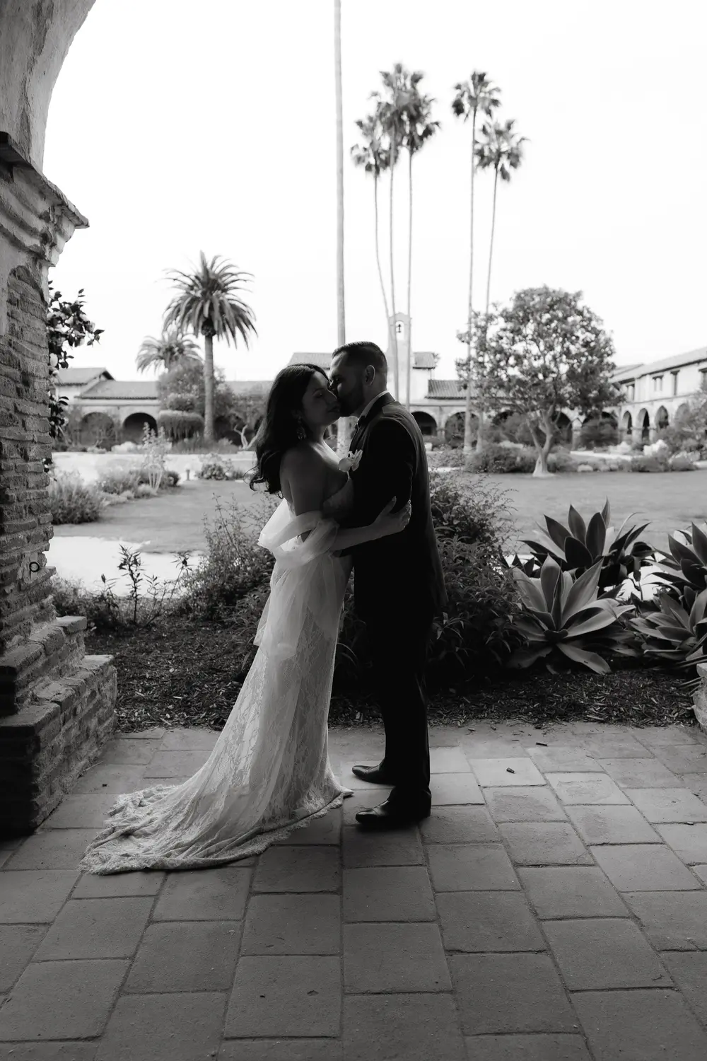 DSC08022-ezgif.com-resize